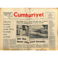 Gökçe Koleksiyon Cumhuriyet Gazetesi 3 Ocak 1976 - 364 Türk Hacısı Şans Eseri Kurtuldu  GZ69876