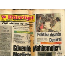 Gökçe Koleksiyon Hürriyet Gazetesi 14 Eylül 1976 - Politika Dışında Demirel  GZ76388