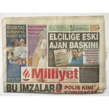 Gökçe Koleksiyon Milliyet  Gazetesi  Cadde Eki Ile 18 Ağustos 2010  - Gülden Liderlere  Üslup  Uyarısı    GZ5639