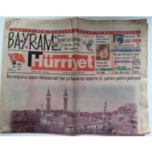 Gökçe Koleksiyon Hürriyet Gazetesi Bayram Eki  19 Nisan 1997 - Iki Milyon Müslüman Her Yıl Mekkede Islamın 5. Şartını Yerine Getiriyor   GZ39083