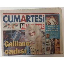Gökçe Koleksiyon Hürriyet  Gazetesi Cumartesi Eki  - 10 Mart 2007 - Sibel Arna Ile Moda Gündemi ...    GZ25316