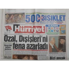 Hürriyet Gazetesi - 30 Nisan 1992 - Özal Dışişlerini Fena Azarladı    GZ111709