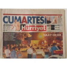 Hürriyet Gazetesi Cumartesi Eki 3 Ağustos 2002 - Dergi Koleksiyonu Uğruna Iki Otomobil Bir Daire Sattı  Psikolog Aydın Kosal  GZ22286