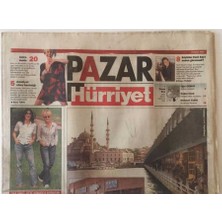Hürriyet Gazetesi Pazar Eki 8 Eylül 2002 - Köylüler Fazıl Sayı Neden Göremedi GZ22284