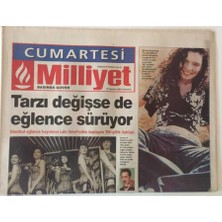 Milliyet  Gazetesi Cumartesi Eki 10 Ağustos 2002 - Istanbul Eğlence Hayatının Lale Devrinden Başlayan 300 Yıllık Öyküsü  GZ22248