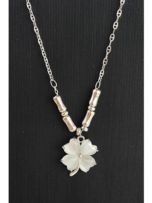 Ose Shop  Sedef Taşlı 925AYAR Gümüş Yonca Italyan Tasarımı Kolye