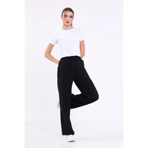 Mevsimlik Salaş Geniş Rahat Paça Siyah Yandan Cepli Kadın Eşofman Altı