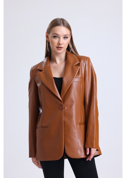 Kadın Suni Deri Ceket Büyük Beden Mevsimlik Kullanım İçin Şık Seçim
