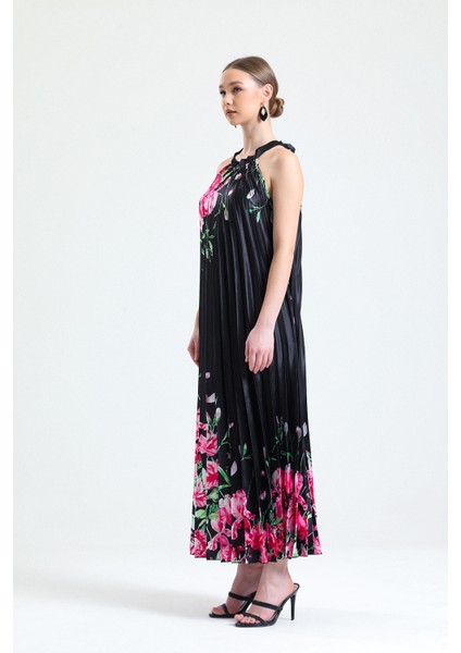 Piliseli Dijital Baskili Saten Elbise Elb34513 Siyah Çiçekli modelleri