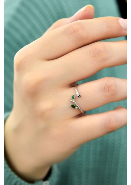 925 Ayar Gümüş Yüzük Rodyum Kaplama Mineli Dal Yüzük