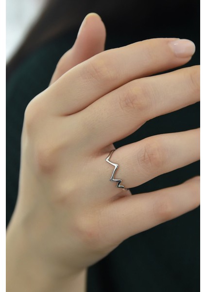 925 Ayar Gümüş Yüzük Rodyum Kaplama Kalp Ritmi Ayarlanabilir Yüzük fiyatları