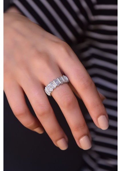 925 Ayar Gümüş Rodyum Kaplama Baget Taşlı Tamtur Yüzük fiyatları