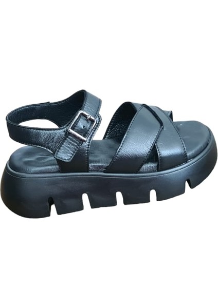 Deri Kadın Sandalet modelleri