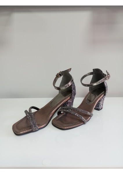 Kız Çocuk Topuklu Ayakkabı