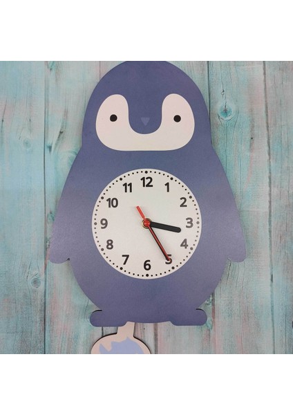 Sallanan Sarkaçlı Penguen Desenli Çocuk Odası Duvar Saati