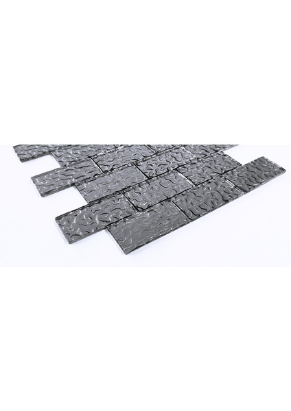 Mutfak Tezgah Arası ve Iç Mekan Dekorasyon Uygulamalarınız Için Gümüş Krom Kristal Cam Mozaik. Cam Ölçüsü: 48X98X6 Mm. File Ölçüsü: 30X30 Cm.