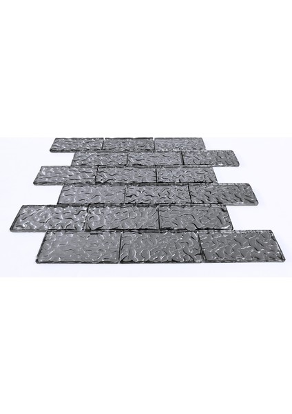 Mutfak Tezgah Arası ve Iç Mekan Dekorasyon Uygulamalarınız Için Gümüş Krom Kristal Cam Mozaik. Cam Ölçüsü: 48X98X6 Mm. File Ölçüsü: 30X30 Cm.
