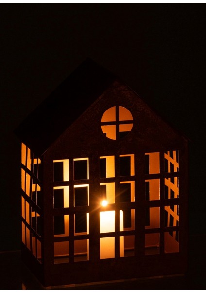 Delta House T-Light
