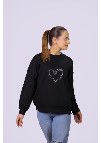 Kalp Temalı Özel Tasarım Crop Sweatshirt