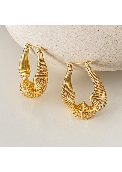 Bükülmüş Bobin Çizgi Tasarımlı Küpeler, Şık ve Çok Yönlü (Yurt Dışından) modelleri