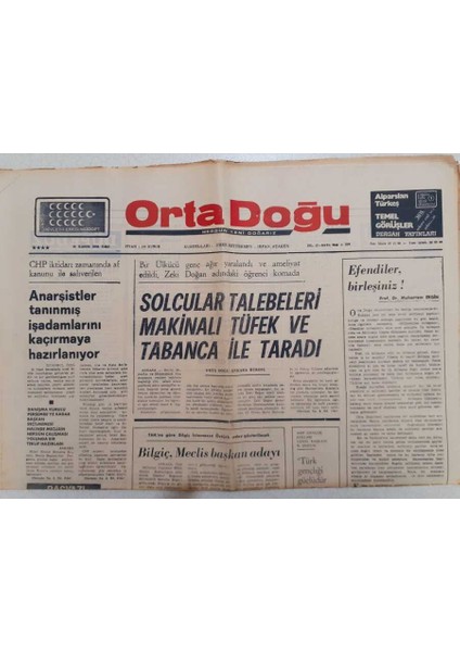 Ortadoğu Gazetesi - 18 Kasım 1975 - Solcular Talebeleri Makinalı Tüfek ve Tabanca Ile Taradı GZ111353