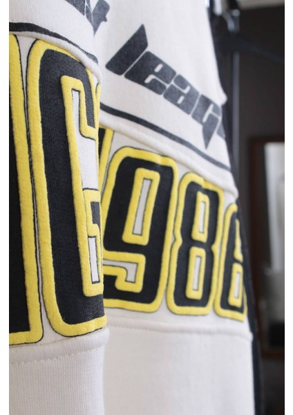 Yarış Temalı Kabartma Baskılı Eşofman Takımı fiyatları