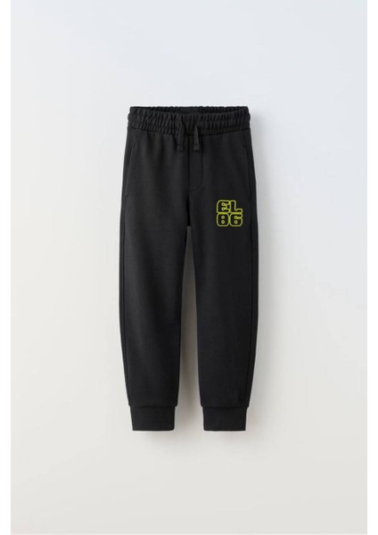 Yarış Temalı Kabartma Baskılı Eşofman Takımı indirimleri