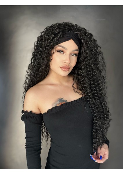 Siyah Bandanalı Afro Peruk.ön Kısımda Bandanası Vardır
