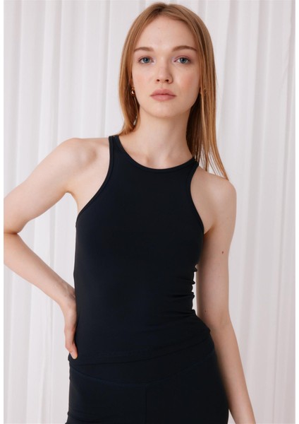 Kadın Siyah Renk Sıfır Kol Spor Crop Bluz modelleri