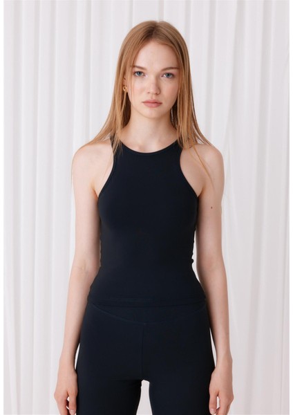 Kadın Siyah Renk Sıfır Kol Spor Crop Bluz indirimleri
