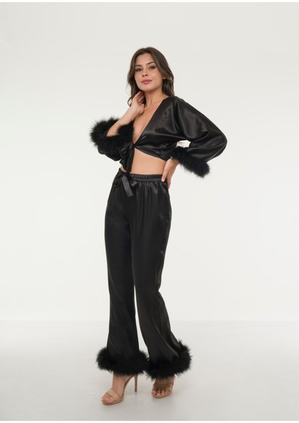 Siyah Saten Marabou Tüy Detaylı Ispanyol Paça Pantolon modelleri