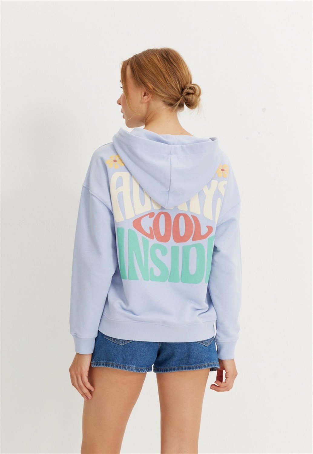 Tubia Kapüşonlu Fermuarlı Baskı Detaylı Sweatshirt görsel 5