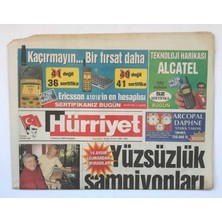 Gökçe Koleksiyon Hürriyet Gazetesi 3 Temmuz 2000 - Bu Yazın Şarkısı Handeden (Hande Yener) GZ8722