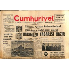 Gökçe Koleksiyon Cumhuriyet Gazetesi 5 Ekim 1964 - Konyada , Romalılara Ait , Mermerden Işlenmiş 5 Tonluk Lahit Bulundu  GZ85343
