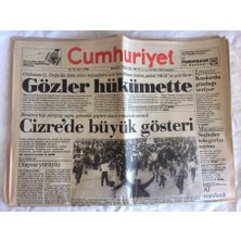 Gökçe Koleksiyon Cumhuriyet Gazetesi 24 Mart 1990 - Cizrede Büyük Gösteri , Binlerce Kişi Yürüyüş Yaptı  GZ73011