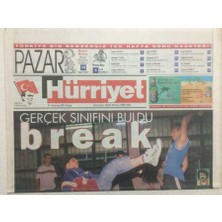 Gökçe Koleksiyon Hürriyet Gazetesi Pazar Eki Alaaddin Çakıcının Din Hocası 15 Temmuz 2001 -    GZ32939