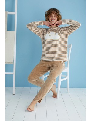 Sevim Çizgili Nakışlı Uzun Kol Kadife Kadın Pijama Takım 13382