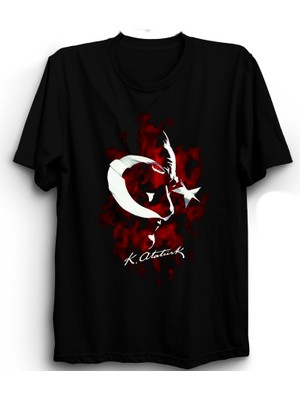 The Fame Mustafa Kemal Atatürk, Türk Bayrağı Siluetli Tişört