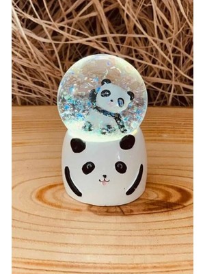 Realx Dekoratif Panda Temalı Işıklı Müzikli Kar Küresi Orta Boy Kar Küresi  12 cm