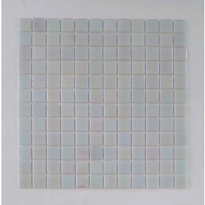Mutfak tezgah arası, Banyo, Havuz ve Yaşam alanlarının tüm yüzeyleri için Cam Mozaik. Taş ölçüsü: 25x25 mm. File ölçüsü: 31.5x31.5 cm. ( 1 Koli = 10 File Karo = 1 M2 FİYATIDIR )