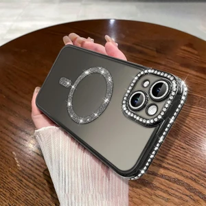 iPhone 15 Uyumlu Kılıf Parlak Taşlı Simli Magsafe Özellikli Kamera Korumalı Esnek Silikon