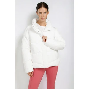 Wl Agata Beyaz Kadın Mont