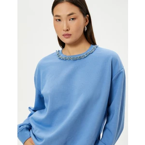 Bisiklet Yaka Sweatshirt Metal Aksesuarlı Regular Fit