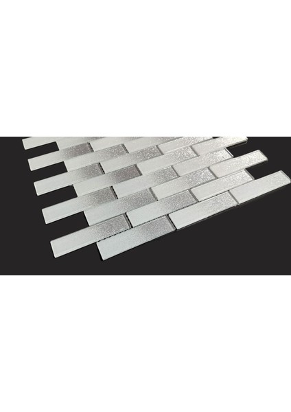 Mutfak Tezgah Arası Kristal Cam Mozaik. Cam ölçüsü: 23x98 mm. File ölçüsü: 30x30 cm. ( 1 Koli = 11 File Karo = 1 m2 Fiyatıdır )