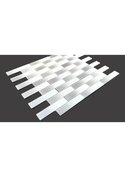 Mutfak Tezgah Arası Kristal Cam Mozaik. Cam ölçüsü: 23x98 mm. File ölçüsü: 30x30 cm. ( 1 Koli = 11 File Karo = 1 m2 Fiyatıdır )