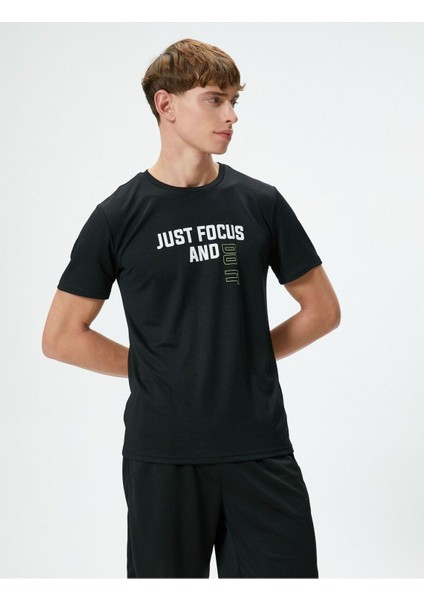 4SAM10024NK 999 Siyah Erkek Jersey Polyester Kısa Kollu T-Shirt fiyatları