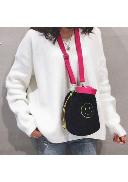 Kadınlar Için Işlemeli Omuz Çantaları Yumuşak Peluş Öğrenci Kız Gülümseme Kova Crossbody Çanta Kuzu Yünü Çanta Çanta Siyah (Yurt Dışından) modelleri