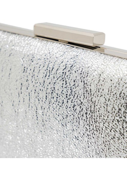 Biçanta Gümüş Gri Lame Renk Kristal Mat Deri Desenli Oval Metal Gümüş Kasalı Zincirli Kadın Abiye Çanta fırsatları