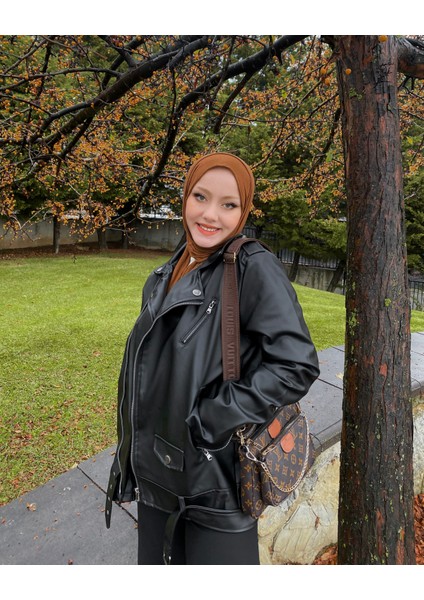 Kadın Siyah Oversize Içi Kürklü Kemerli Biker Deri Ceket fırsatları