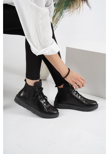 Deri Siyah Saten Kadın Spor Bot 202110230 fiyatları